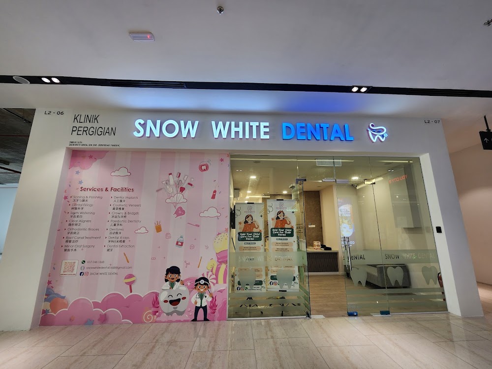 Snow White Dental