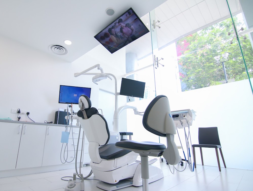 Omnia Dental Care KL