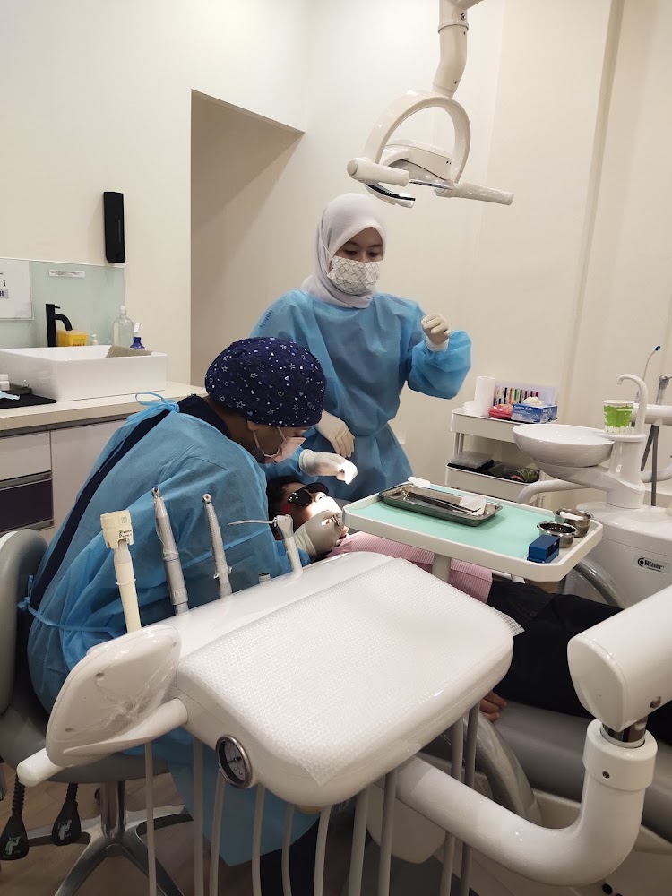 Klinik Pergigian Suriani Sungai Besi