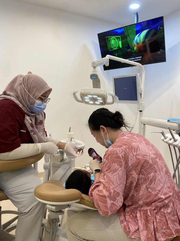 Fairfield Medical & Dental Clinic (Fairfield Medical Clinic & Klinik Pergigian Fairfield Dental)