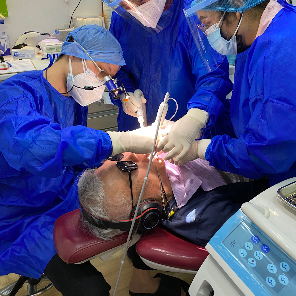 Icon Dental • Sri Petaling • Invisalign Diamond Provider • Veneers • Implants • Braces