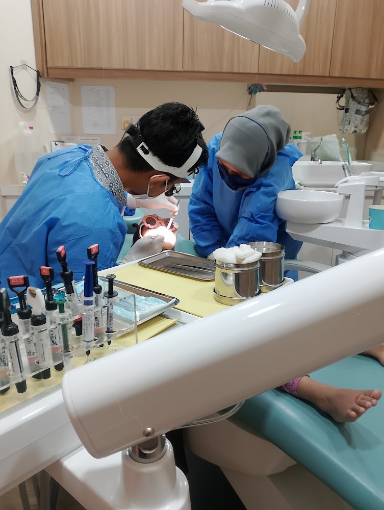 Klinik Pergigian Rosni Adam