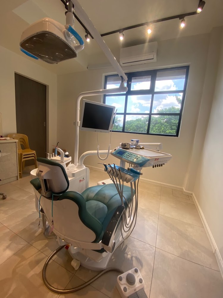 Klinik Pergigian Keluarga Dental Smile- Sentul, Kuala Lumpur
